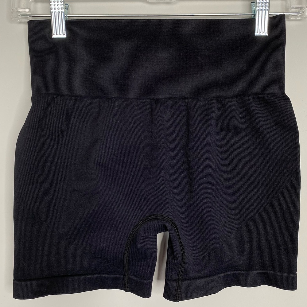 OQQ Women’s Yoga shorts